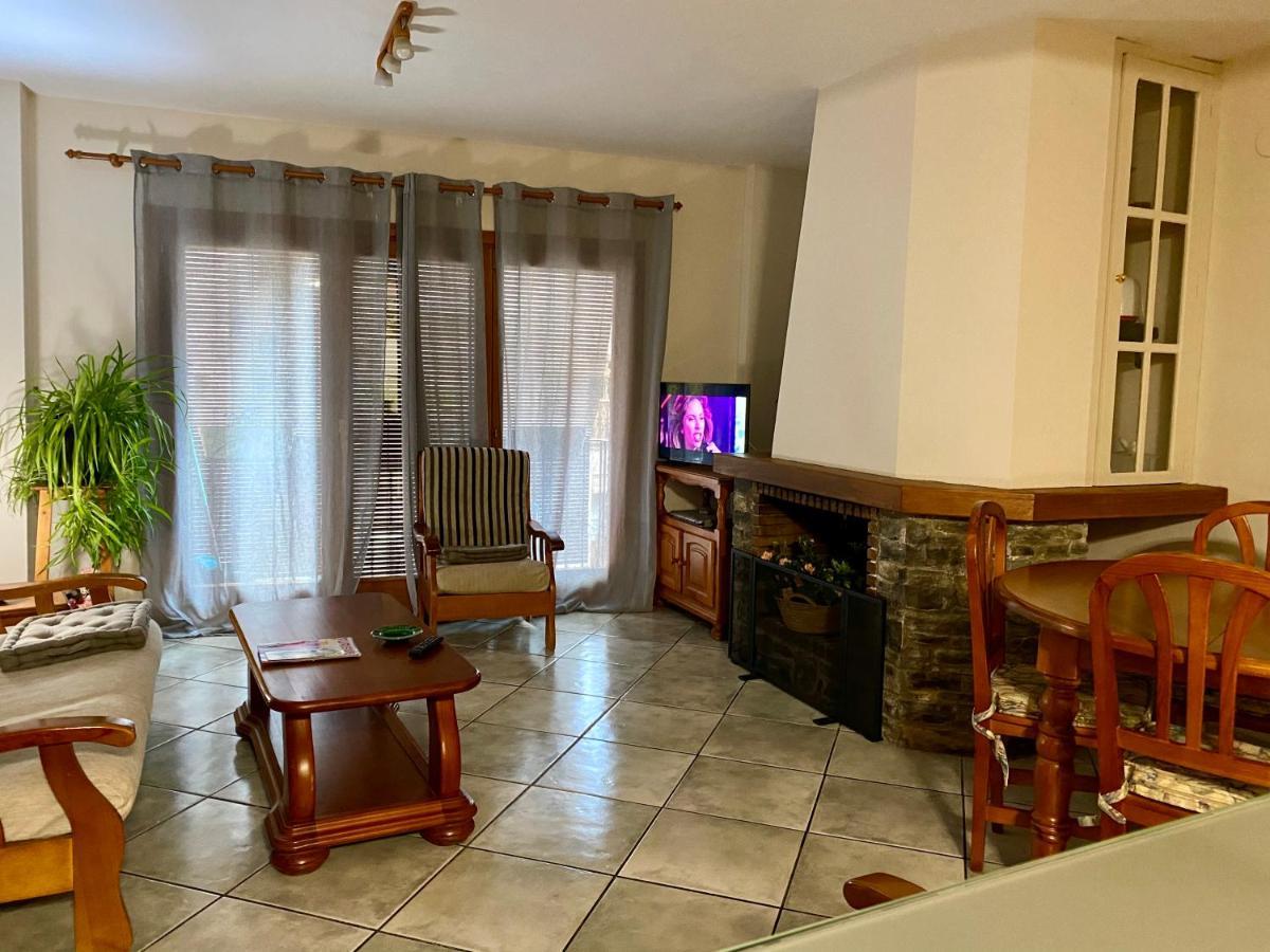 La Fusteria Del Casat Apartment Sarroca de Bellera Екстериор снимка