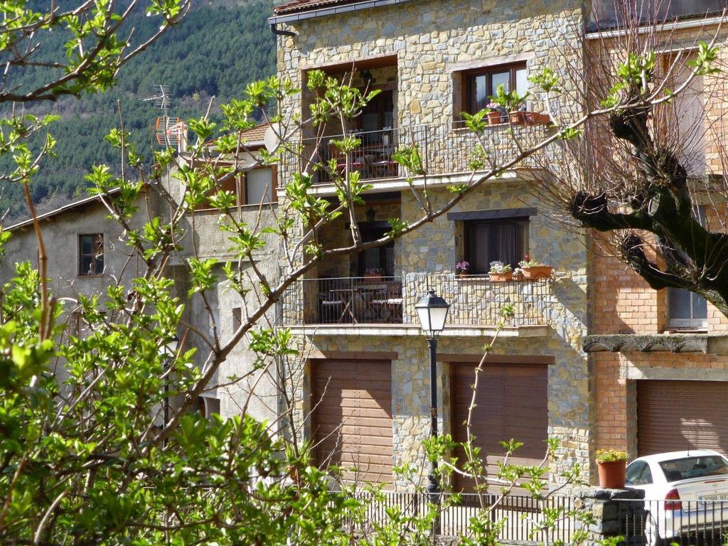 La Fusteria Del Casat Apartment Sarroca de Bellera Екстериор снимка